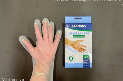 The Applications and Advantages of the plastic gloves