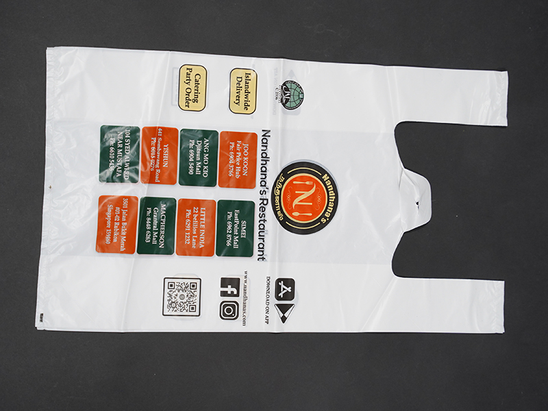 T-shirt plastic shopping bag